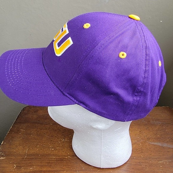 Captivating Headgear NCAA LSU Tigers Baseball Cap Hat Purple Strapback - Picture 3 of 10